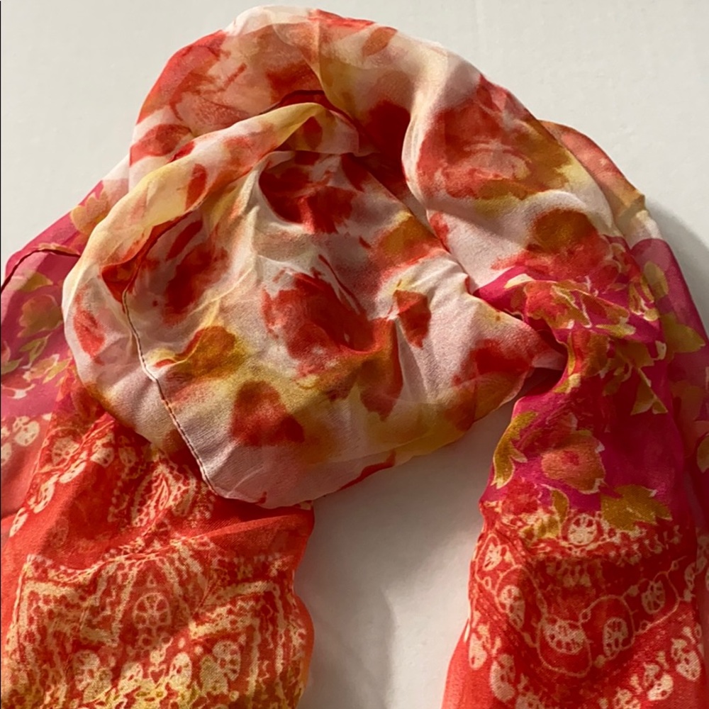Scarf - Picture 3 of 4